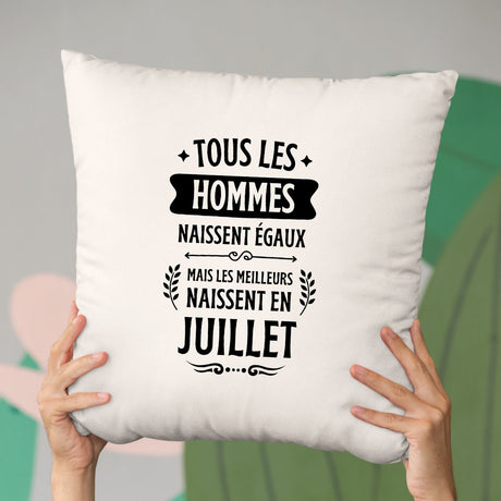 Coussin Tous les hommes naissent égaux les meilleurs en juillet Beige