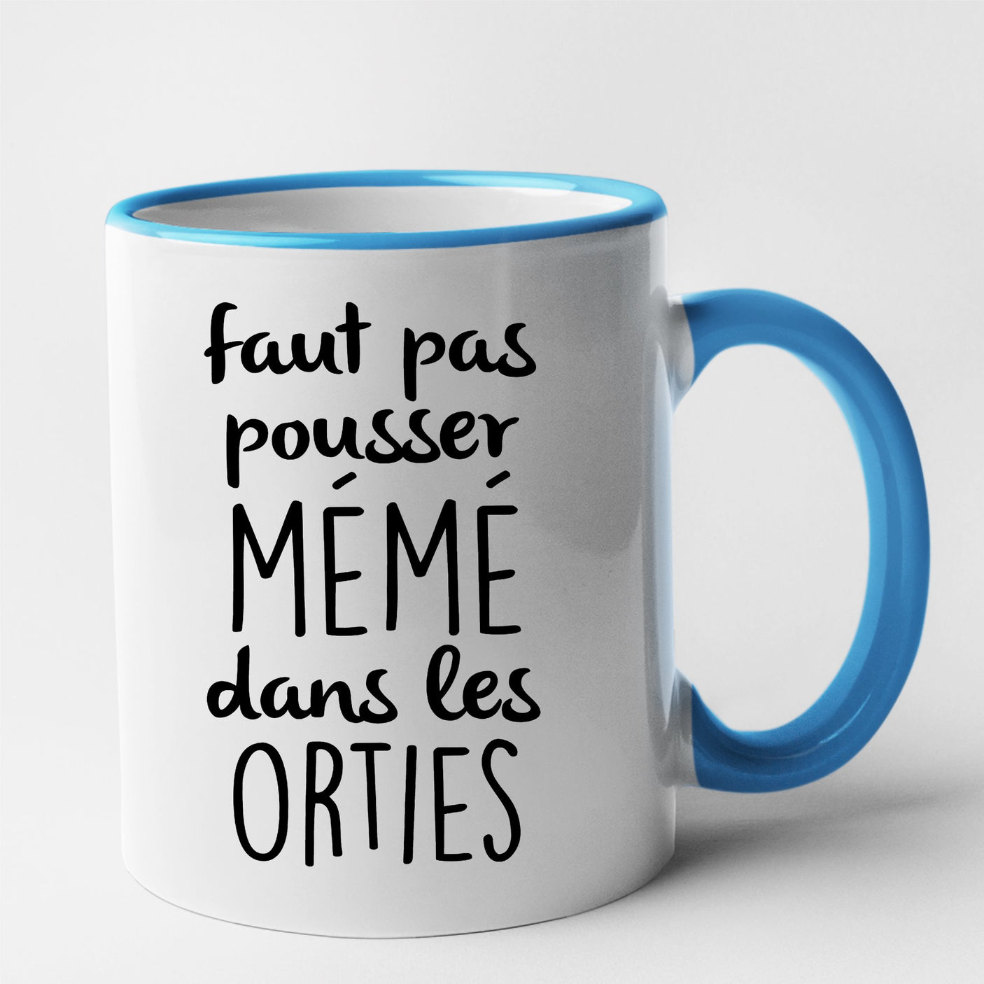 Mug Faut pas pousser mémé dans les orties Bleu