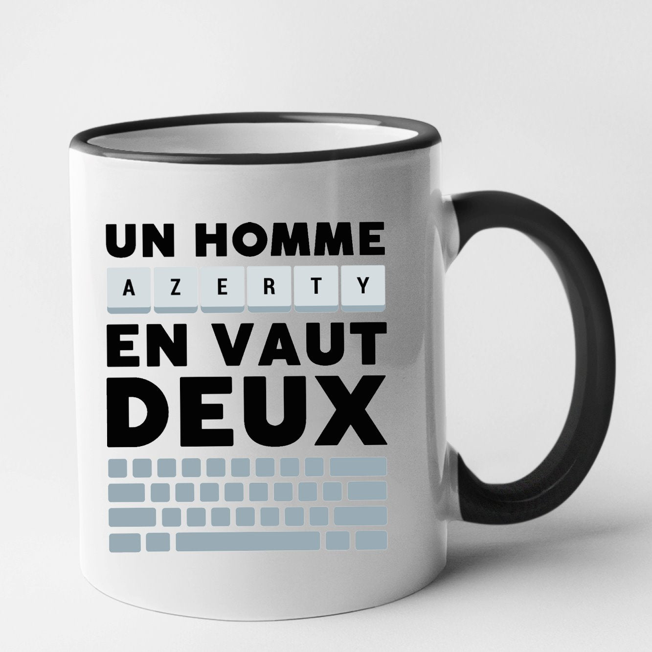 Mug Un homme AZERTY en vaut deux Noir