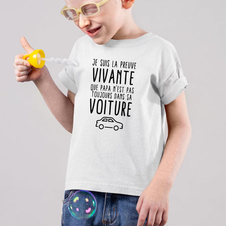 T-Shirt Enfant Preuve que papa n'est pas toujours dans sa voiture Blanc