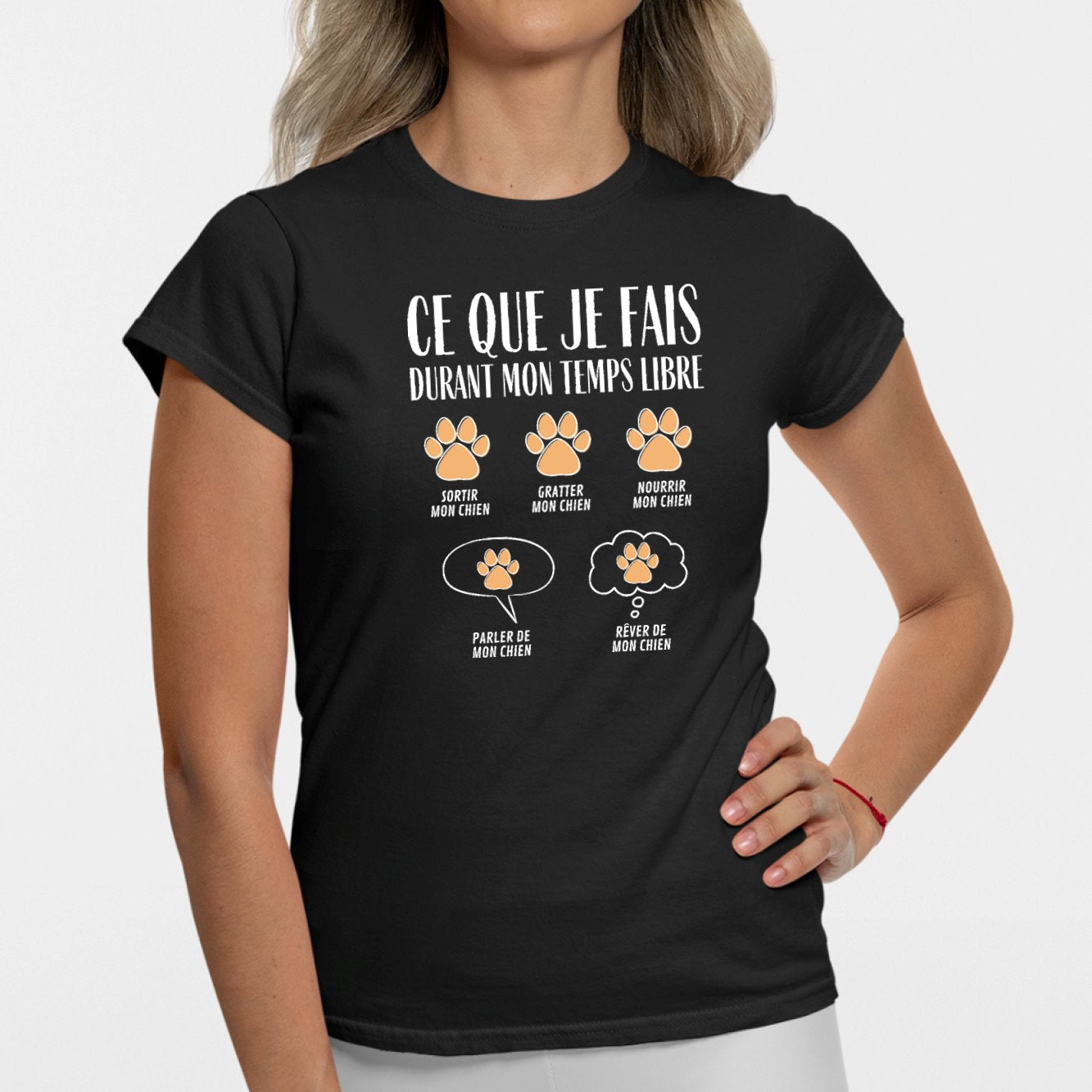 T-Shirt Femme Ce que je fais durant mon temps libre Chien Noir