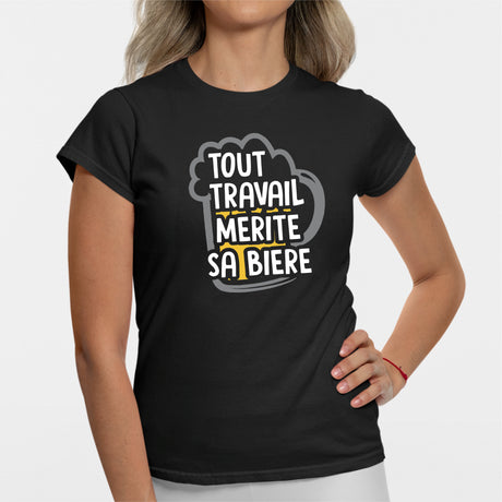 T-Shirt Femme Tout travail mérite sa bière Noir